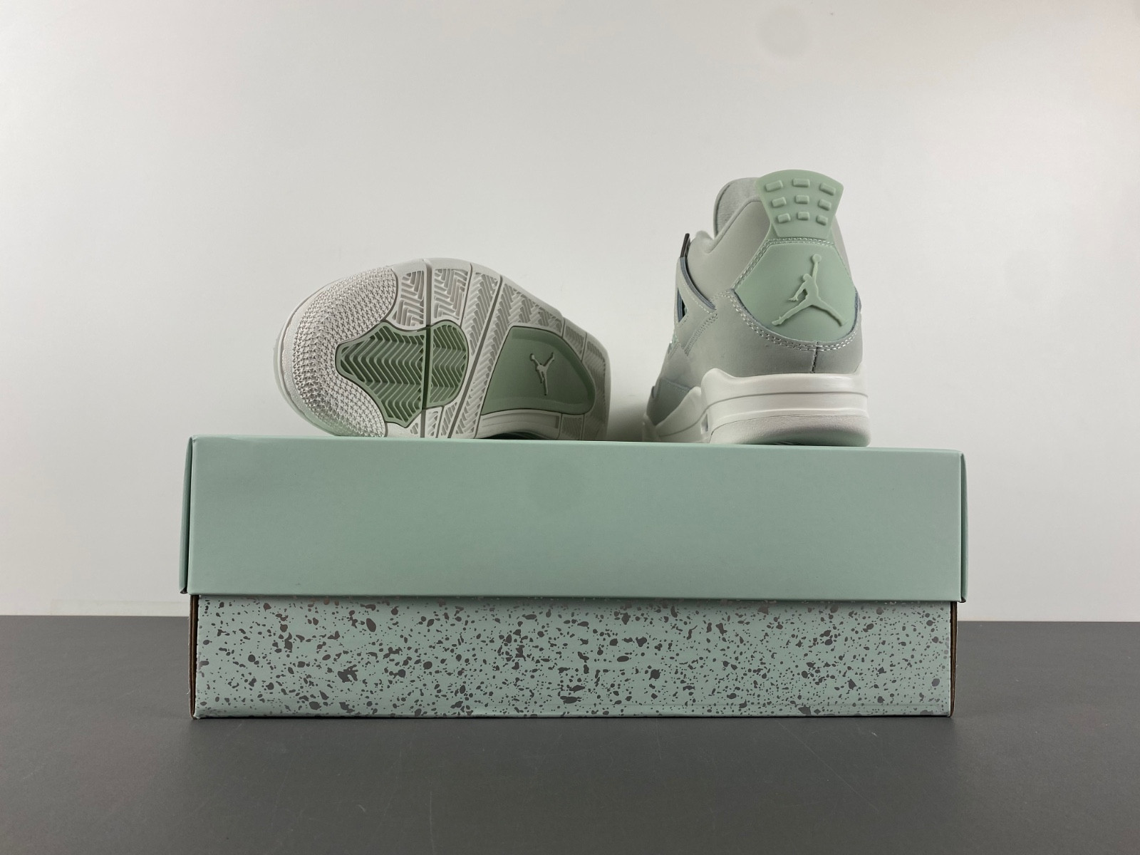 Air Jordan 4 “Seafoam” (W) HV0823-003