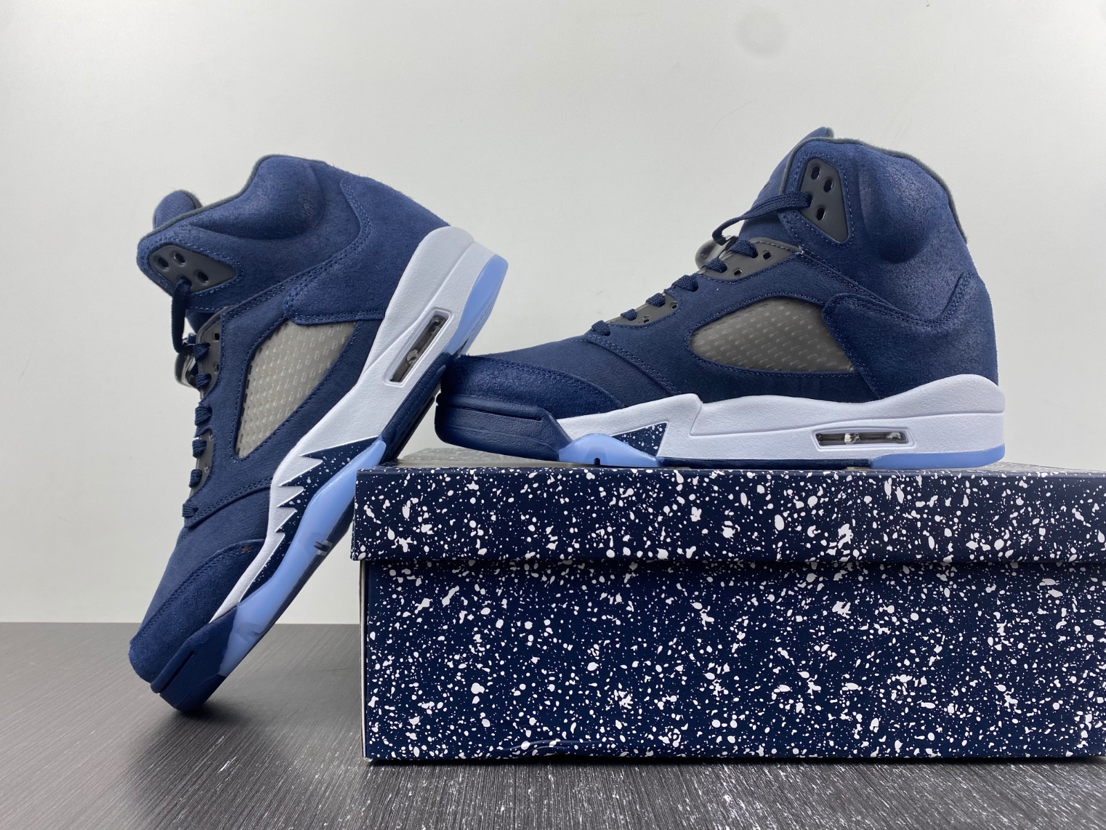 Air Jordan 5 “Georgetown” FD6812-400
