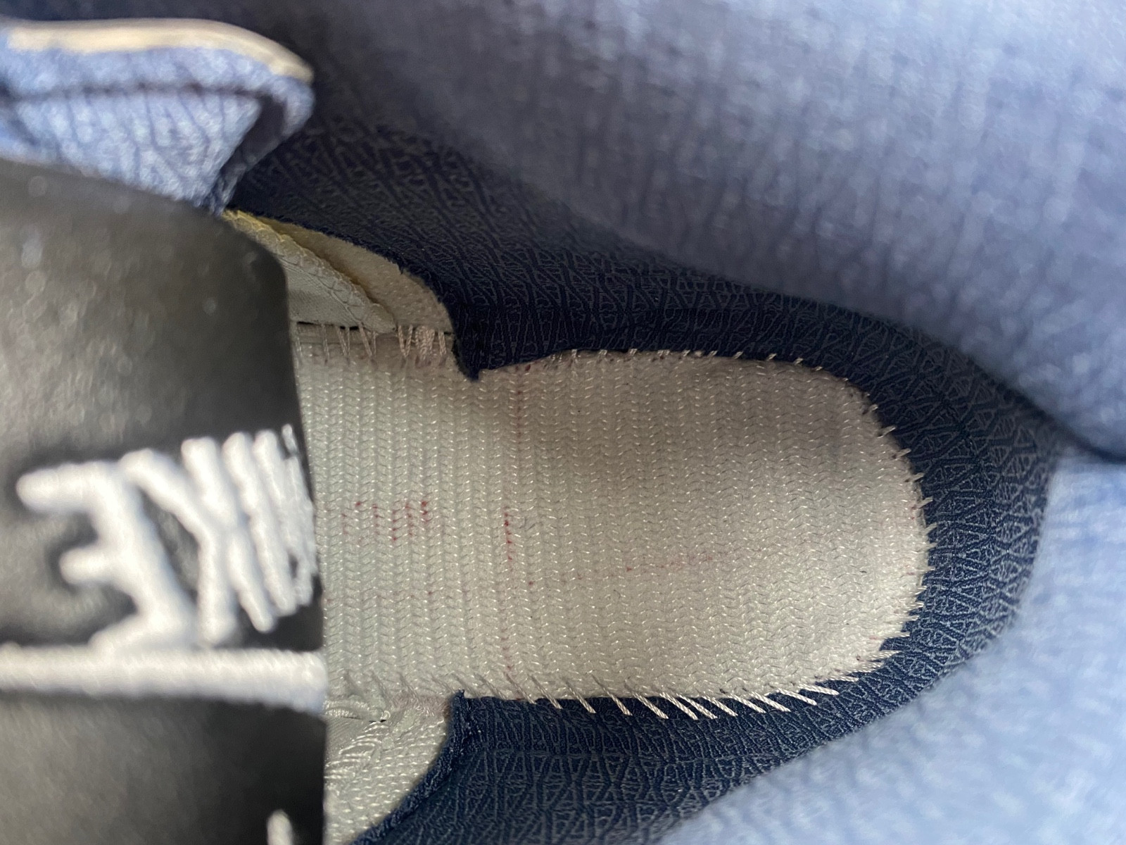 A Ma Maniere x Air Jordan 5 WMNS FZ5758-004