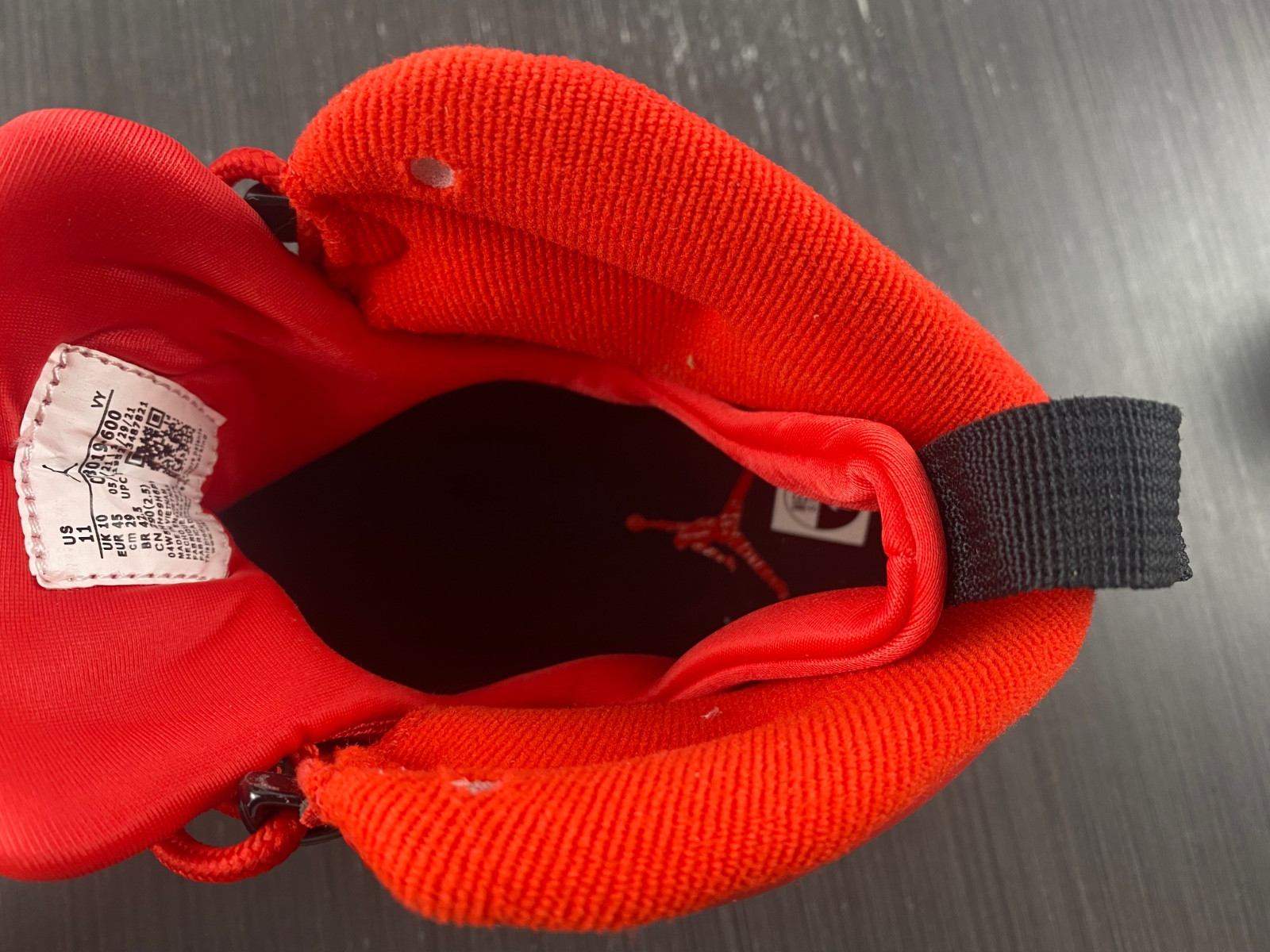 Air Jordan 9 “Chile Red” CT8019-600