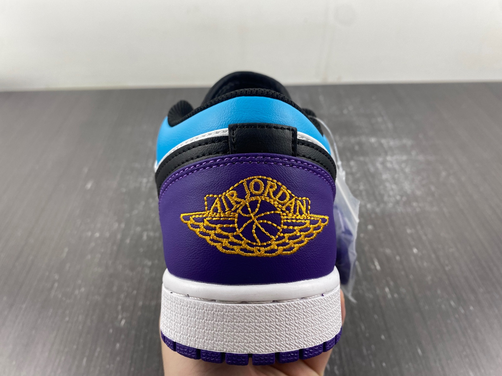 Air Jordan 1 Low 553558-154