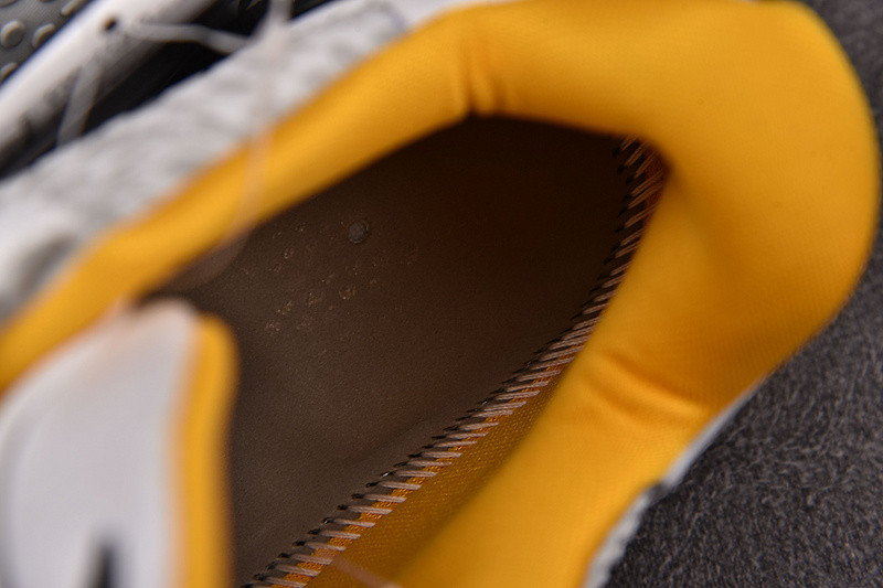 Nike Kobe 6 Protro “White Del Sol”  CW2190-100