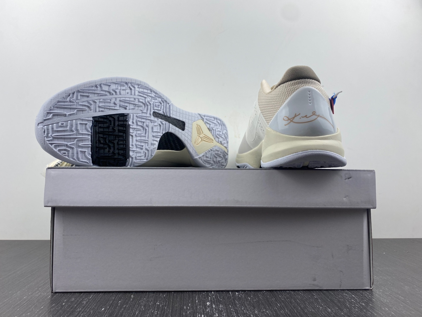 Nike Kobe 5 Protro  DB4796-101