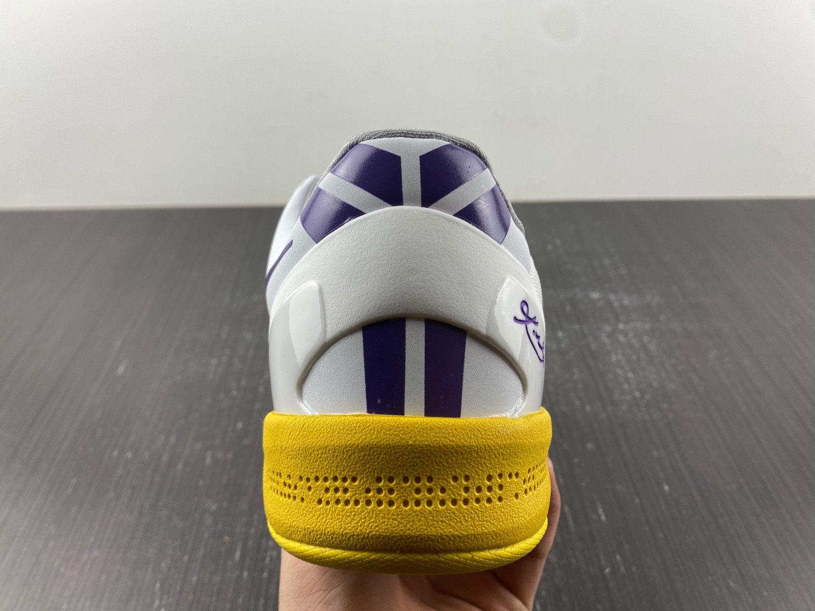 Nike Kobe 8 Easter 555035-101