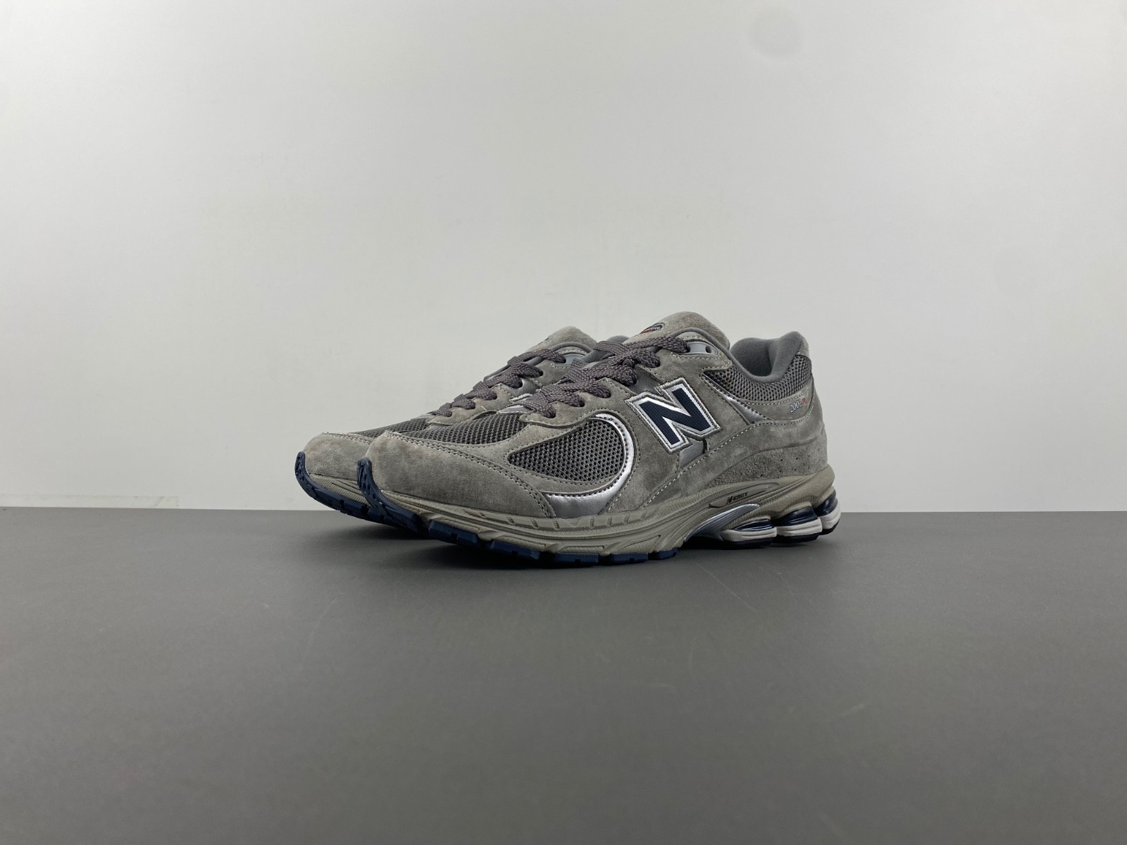 New Balance ML2002RA