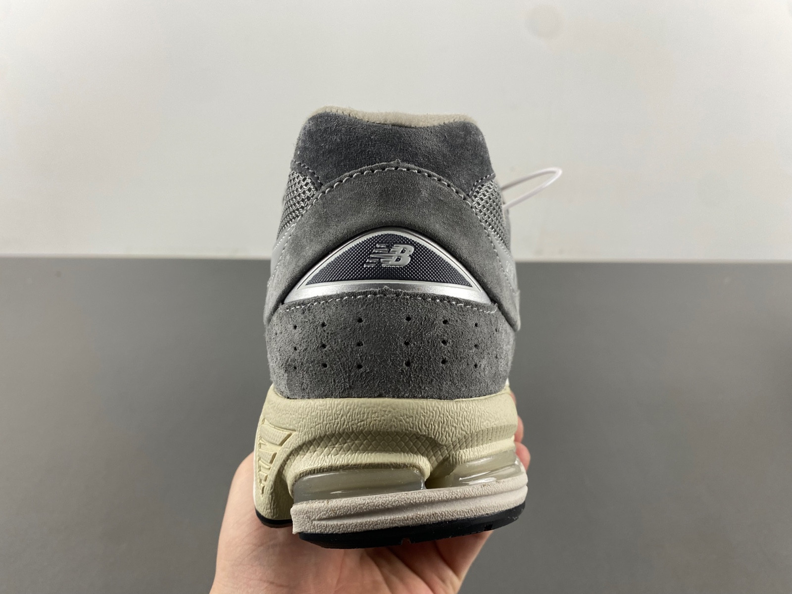 New Balance M2002RANM