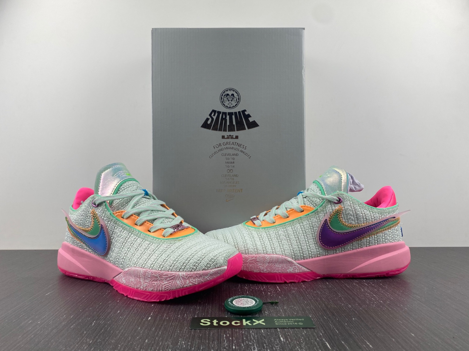 Nike LeBron 20 DJ5422-300