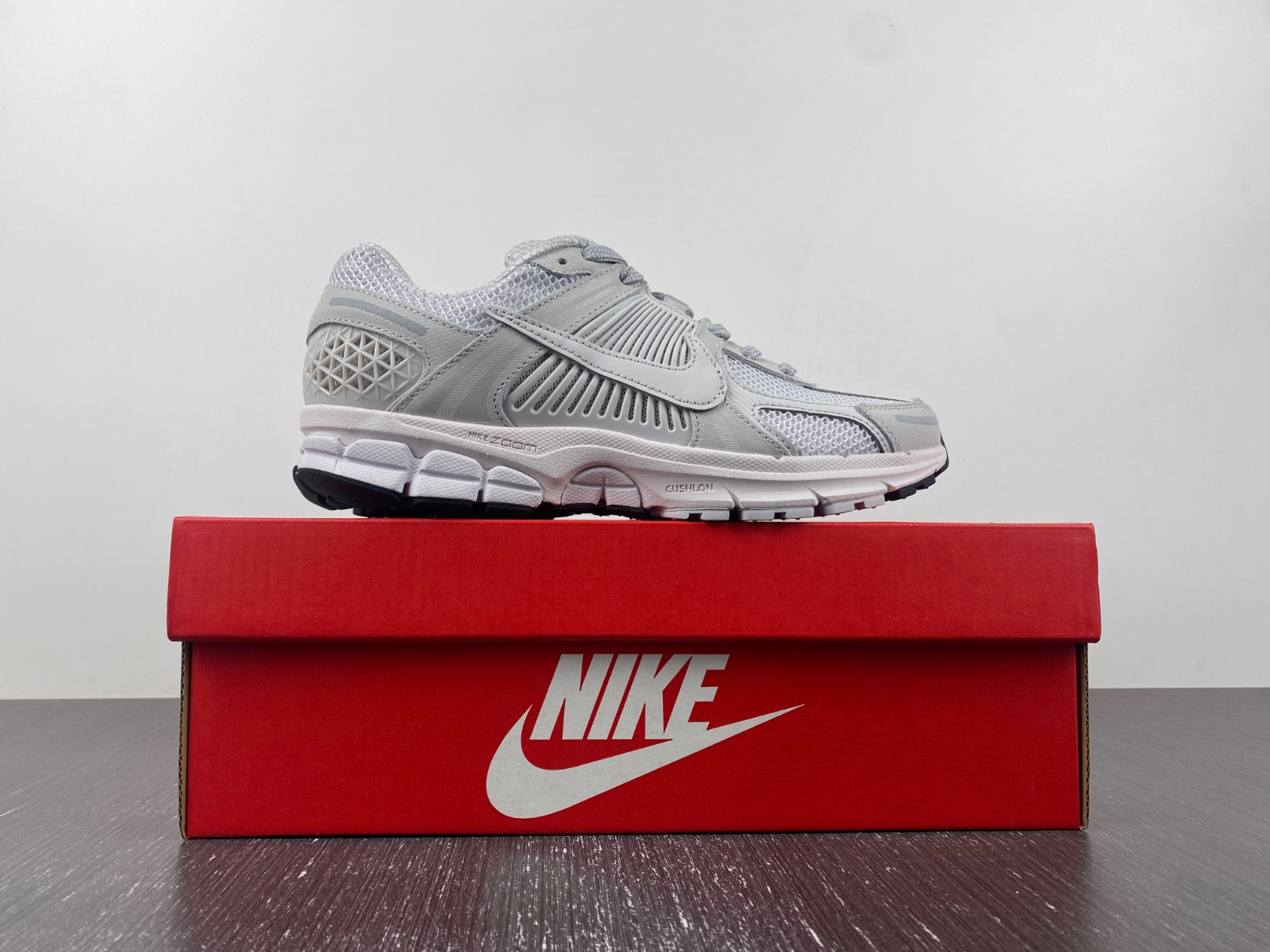 Nike Zoom Vomero 5 BV1358-001