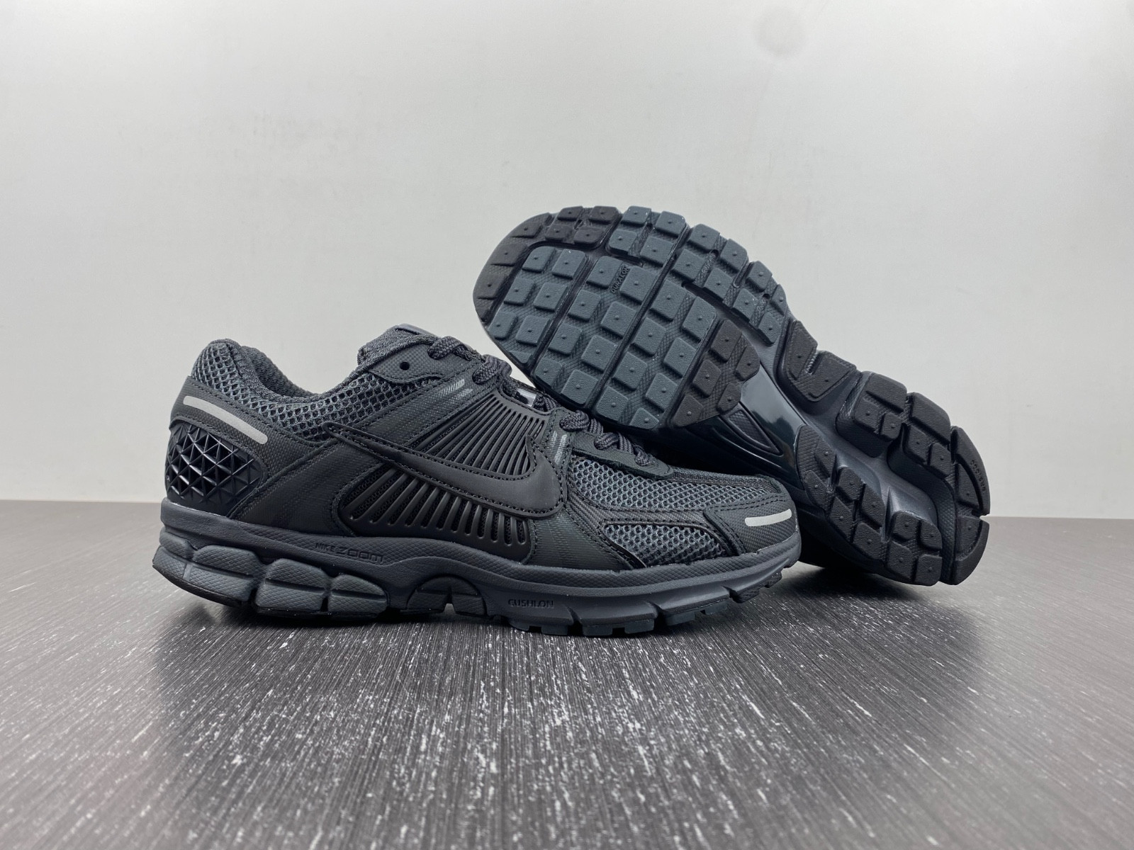 Nike Zoom Vomero 5 DV1358-002