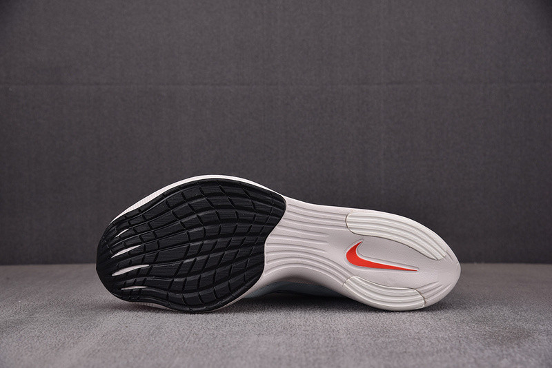 NK ZoomX Vaporfly Next% 2 CU4111-400