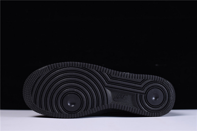 OFF White x MoMA x Nike Air Force 1 07 Low Black AV5210-001