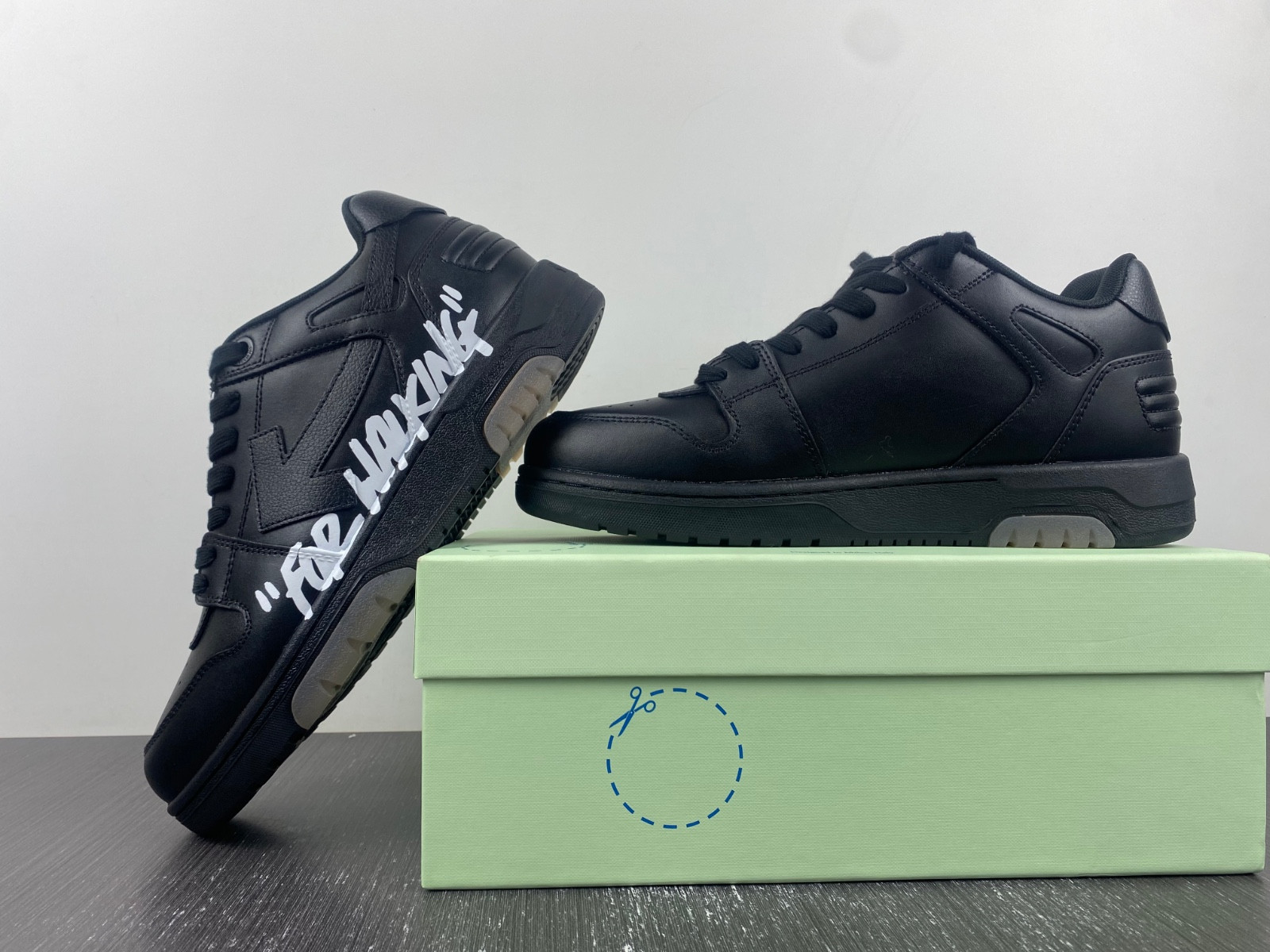 Off White GYM Sneaker
