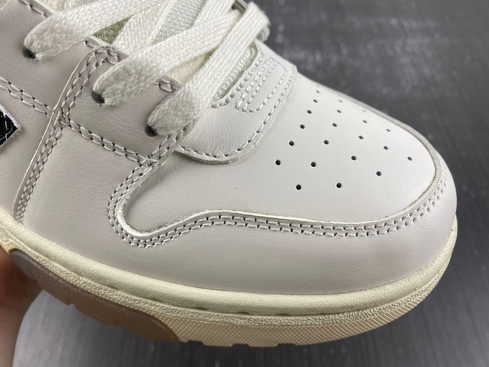 Off White GYM Sneaker