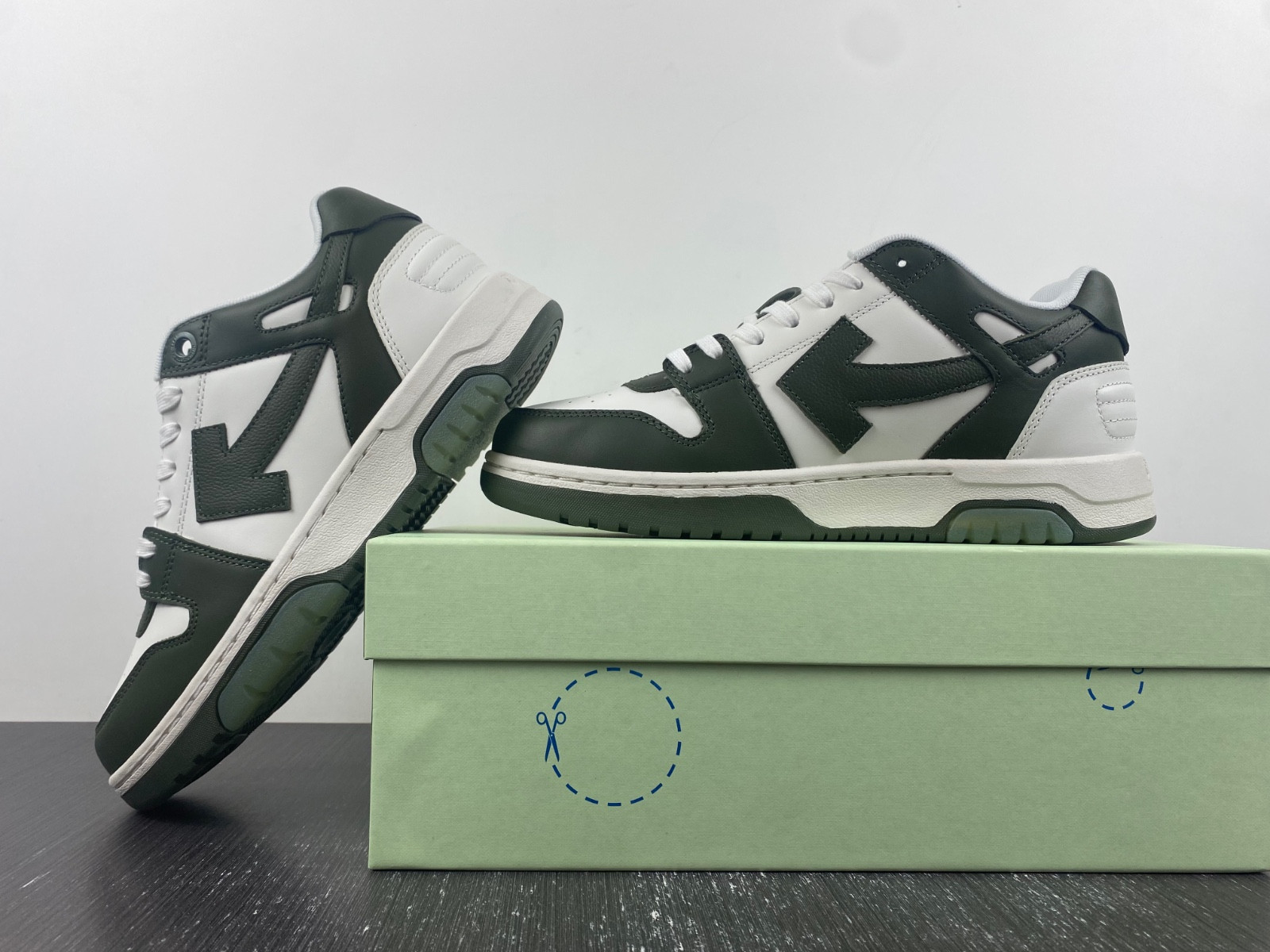 Off White GYM Sneaker