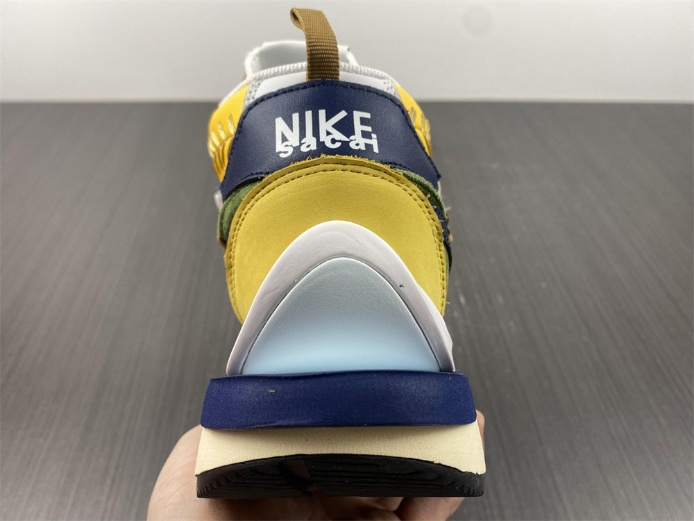Nike Vaporwaffle sacai Jean Paul Gaultier Sesame Blue  DH9186-200