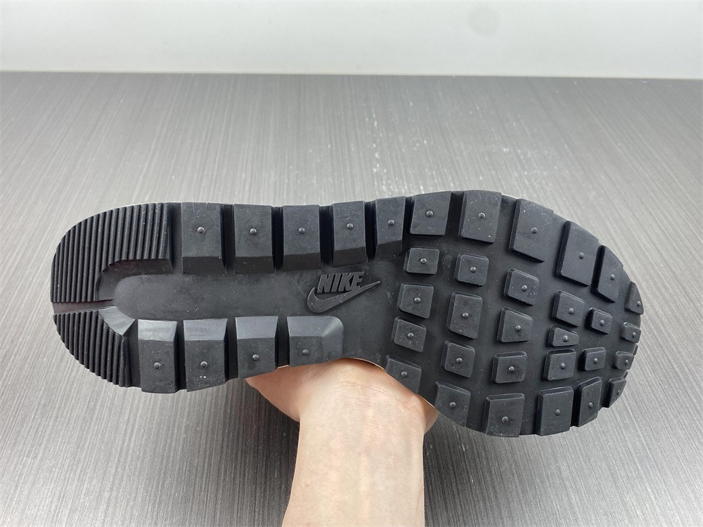 Nike Vaporwaffle sacai Jean Paul Gaultier Sesame Blue  DH9186-200