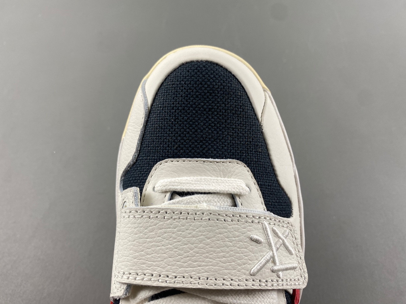 Travis Scott x Jordan Jumpman FZ8117-101