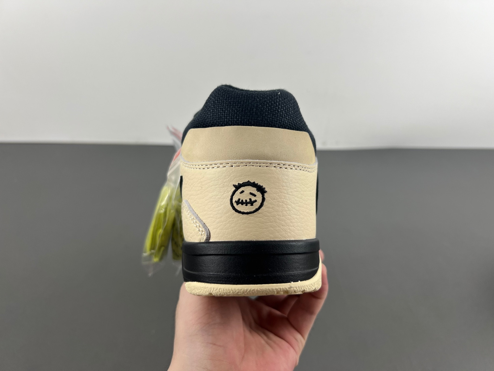 Travis Scott x Jordan Jumpman FZ8117-102