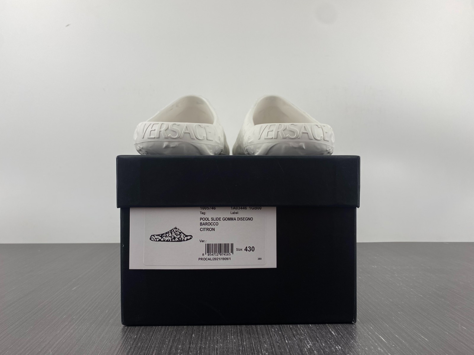VERSACE slides
