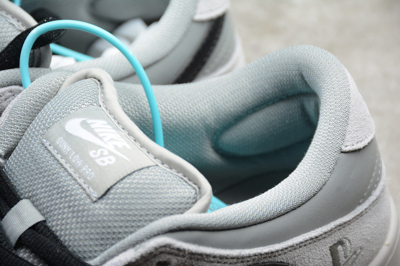 Travis Scott x PlayStation x NK SB Dunk Low BQ6817-101