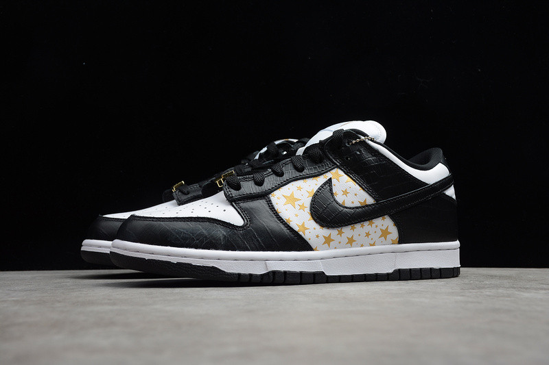 Sup x Nike SB Dunk Low “Stars” DH3228-102