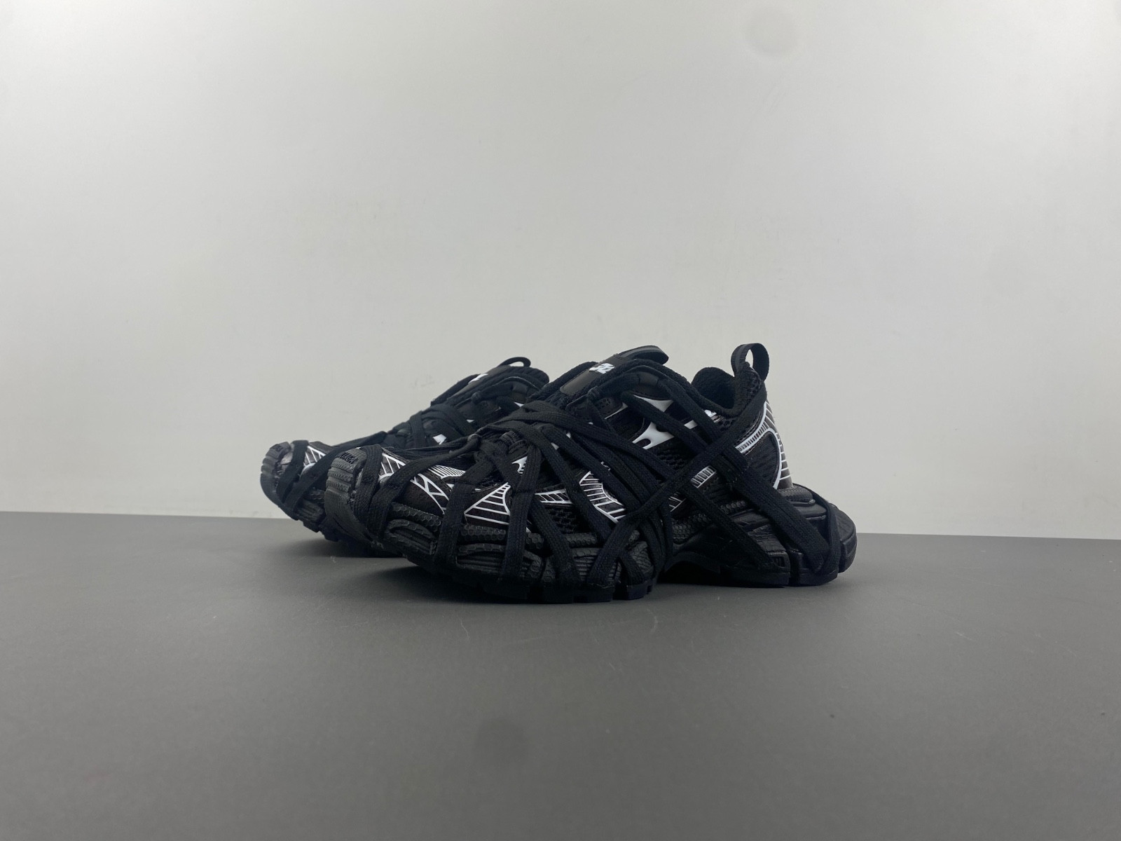 Ba*len*cia*ga phantom sneaker 734734 w3xl1 1090