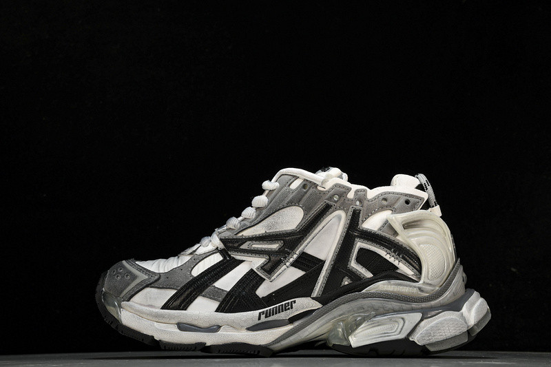 Balenciaga Runner W3RB5-9012