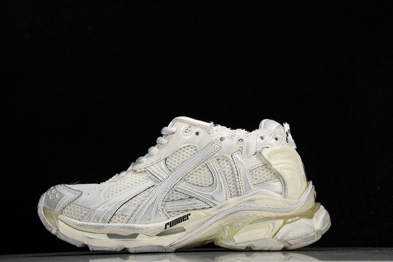 Balenciaga Runner W3RBW-0102