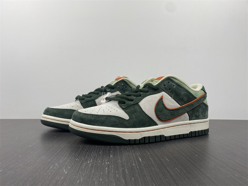 Otomo Katsuhiro x Nike SB Dunk Low Steamboy OST LF0039-007