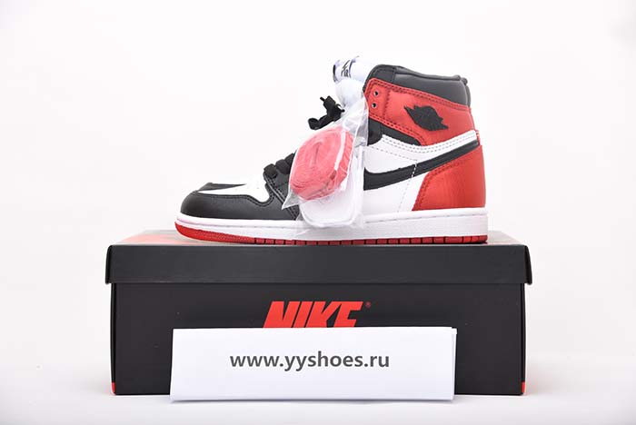 JORDAN 1 RETRO HIGH SATIN BLACK TOE - CD0461-016