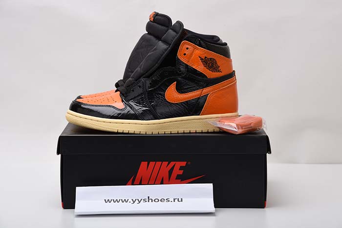 AIR JORDAN 1 SHATTERED BACKBOARD 3.0 555088-028