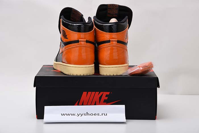 AIR JORDAN 1 SHATTERED BACKBOARD 3.0 555088-028