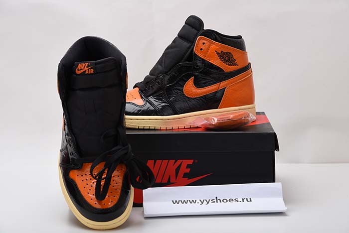 AIR JORDAN 1 SHATTERED BACKBOARD 3.0 555088-028