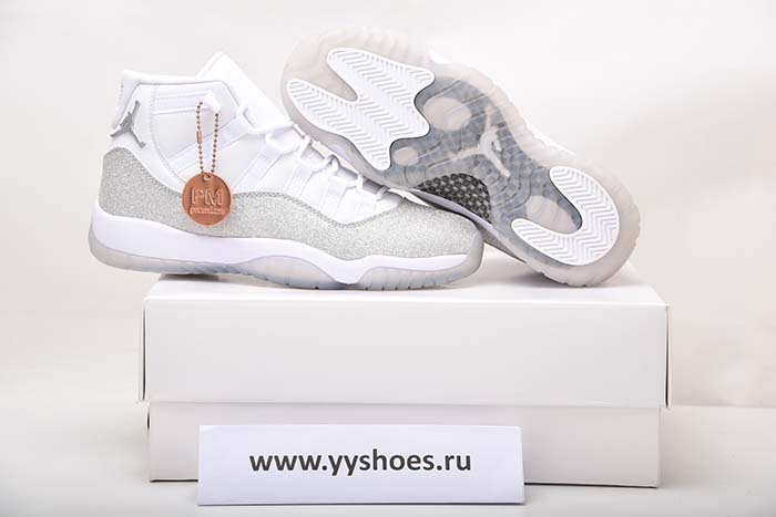 JORDAN 11 RETRO WHITE METALLIC SILVER - AR0715-100