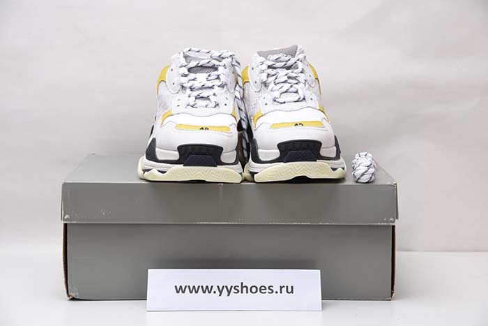 Ba*len*cia*ga 17fw triple s mens  483523-w06e3-7073