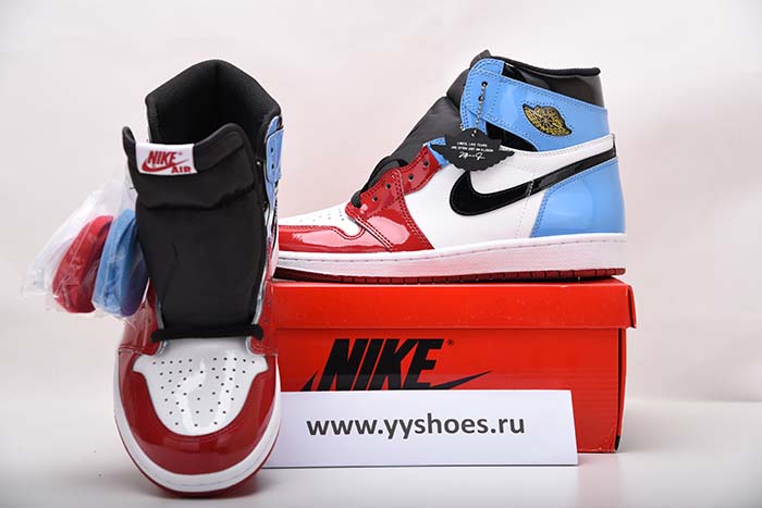 JORDAN 1 RETRO HIGH FEARLESS UNC CHICAGO - CK5666-100