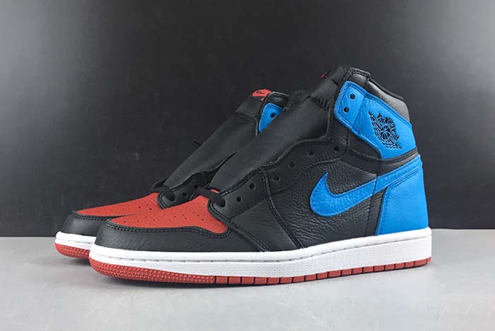 AIR JORDAN 1 HIGH WMNS UNC CHICAGO CD0461-046