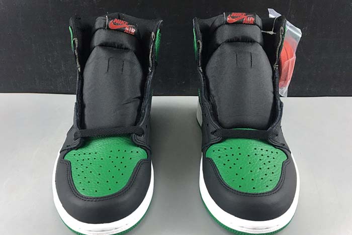 Air Jordan 1 Retro High OG Pine Green 555088-030
