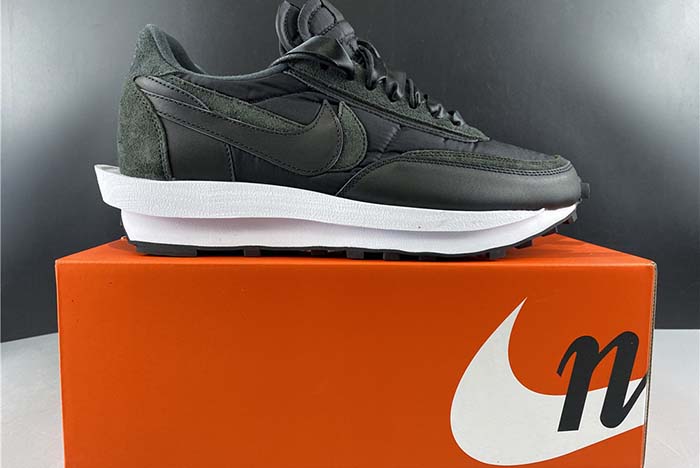 NIKE LD WAFFLE SACAI BLACK NYLON - BV0073-002