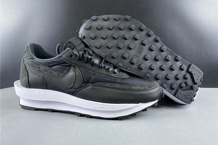 NIKE LD WAFFLE SACAI BLACK NYLON - BV0073-002
