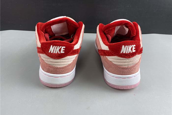 Nike Dunk SB Low CT2552-800
