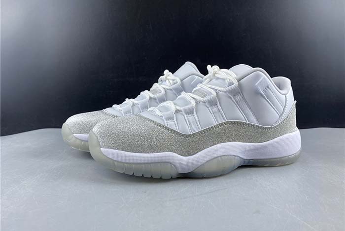 Air Jordan 11 WMNS “Metallic Silver” AH0715-100