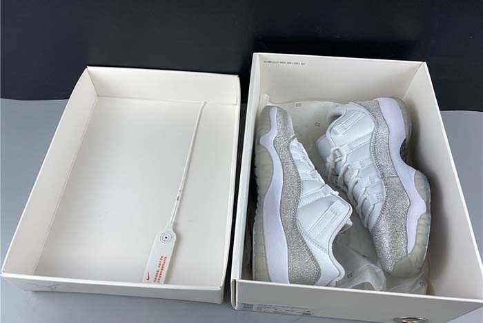 Air Jordan 11 WMNS “Metallic Silver” AH0715-100