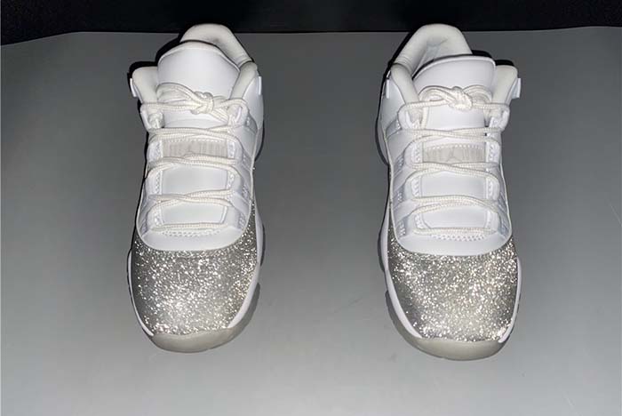 Air Jordan 11 WMNS “Metallic Silver” AH0715-100