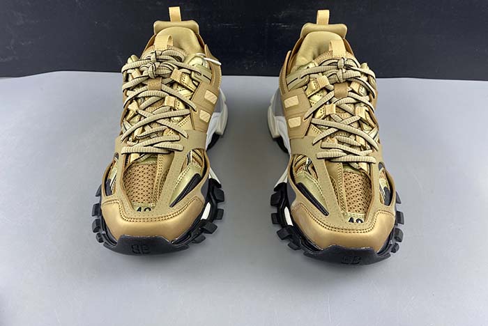 Ba*len*cia*ga track sneaker metal lic/mesh/washed gold 542023 w2cd1 8000