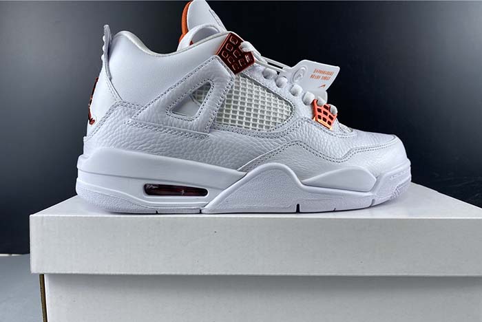 Air Jordan 4 “Orange Metallic” CT8527-114