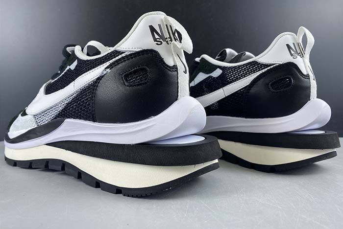 Sacai x Nike Pegasua Vaporfly Black White CI9928 001