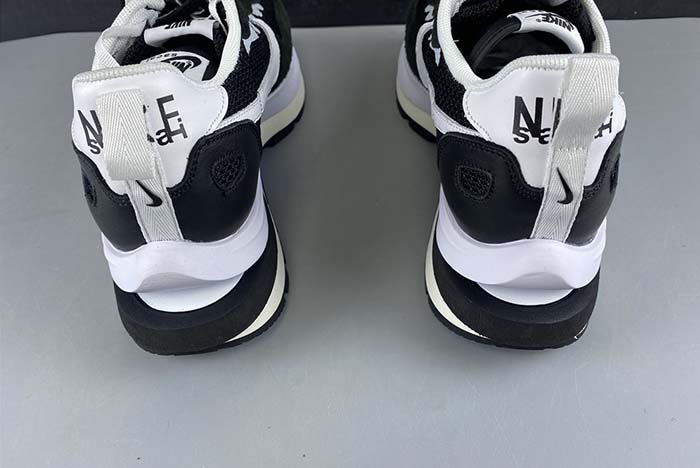 Sacai x Nike Pegasua Vaporfly Black White CI9928 001