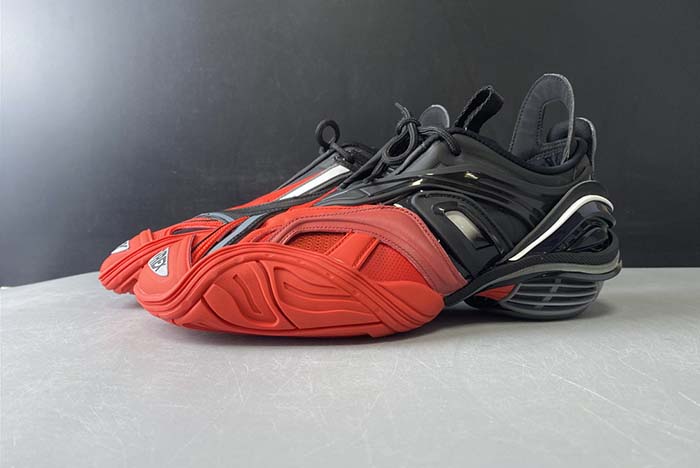 Ba*len*cia*ga 5.0 black red 617535 w2cb1 1060