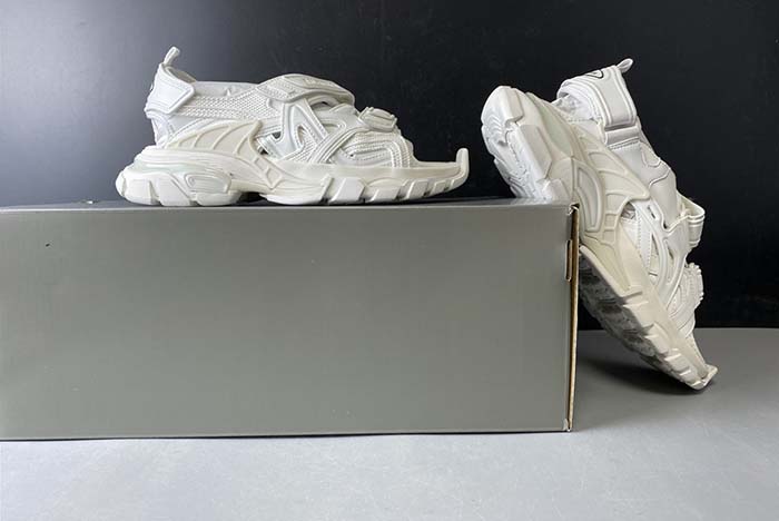 Ba*len*cia*ga track sandal 